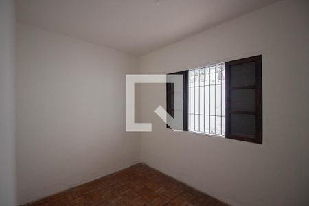 Quarto 2 de casa para alugar com 2 quartos, 123m² em Vila Carmosina, São Paulo