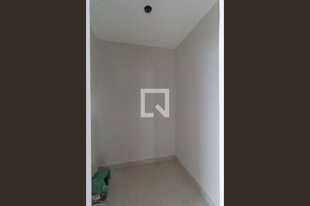 Casa à venda com 180m², 3 quartos e 2 vagas Casa à venda com 180m², 3 quartos e 2 vagasCloset da suíte