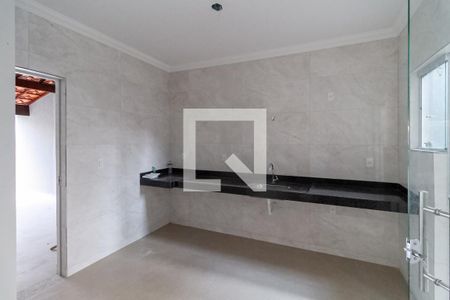 Casa à venda com 180m², 3 quartos e 2 vagas Casa à venda com 180m², 3 quartos e 2 vagasCozinha