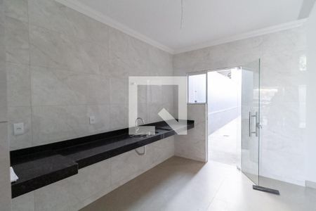 Casa à venda com 180m², 3 quartos e 2 vagas Casa à venda com 180m², 3 quartos e 2 vagasCozinha