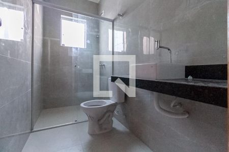 Casa à venda com 180m², 3 quartos e 2 vagasBanheiro social