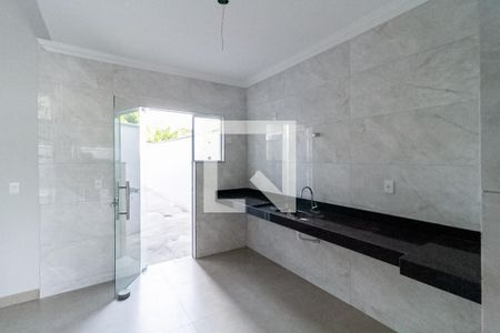 Casa à venda com 180m², 3 quartos e 2 vagasCozinha