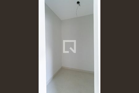 Casa à venda com 180m², 3 quartos e 2 vagasCloset da suíte