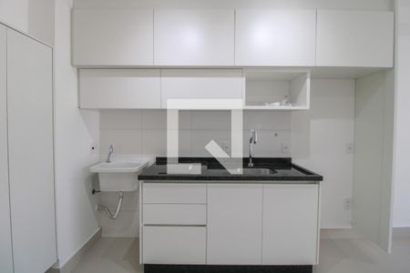 Sala/Cozinha de apartamento para alugar com 1 quarto, 41m² em Centro, Campinas