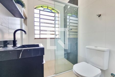 Banheiro de kitnet/studio para alugar com 1 quarto, 21m² em Jardim Esplanada, São José dos Campos