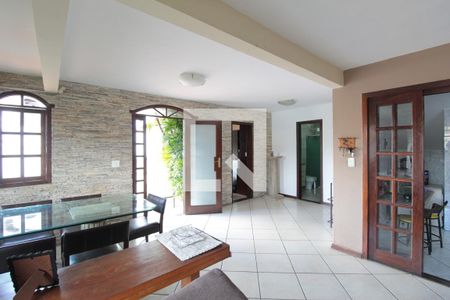 Sala de Estar de casa à venda com 4 quartos, 350m² em Alípio de Melo, Belo Horizonte