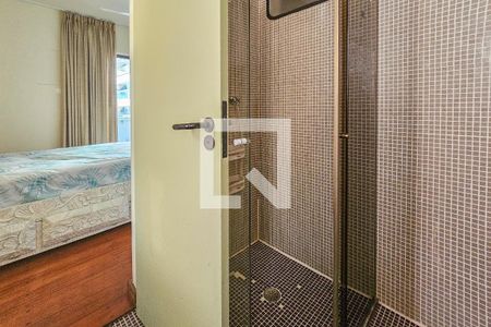 Apartamento para alugar com 304m², 3 quartos e 1 vagaBanheiro da suite 1