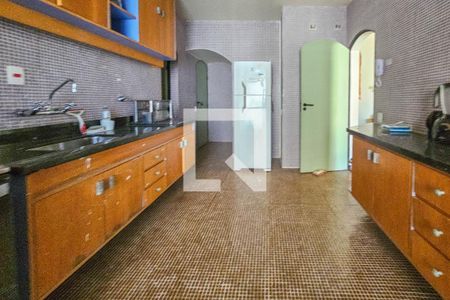 Apartamento para alugar com 304m², 3 quartos e 1 vagaCozinha