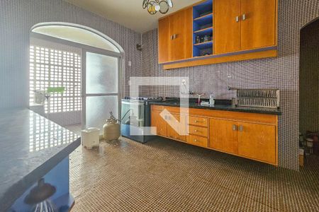 Apartamento para alugar com 304m², 3 quartos e 1 vagaCozinha 