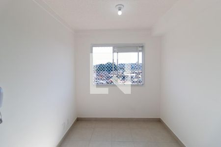 Sala/Cozinha e Área de Serviço Conjugados de apartamento para alugar com 1 quarto, 29m² em Jardim Itacolomi, São Paulo