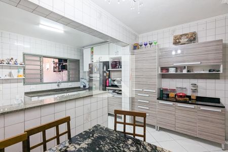 Casa à venda com 191m², 3 quartos e 2 vagasCozinha