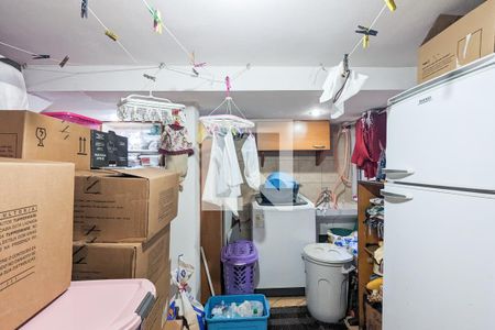 Casa à venda com 191m², 3 quartos e 2 vagasÁrea de serviço