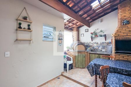 Casa à venda com 191m², 3 quartos e 2 vagasChurrasqueira