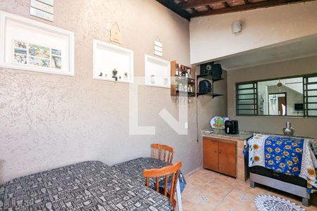 Casa à venda com 191m², 3 quartos e 2 vagasChurrasqueira