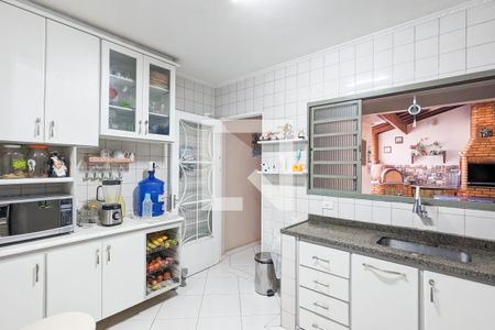 Casa à venda com 191m², 3 quartos e 2 vagasCozinha