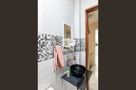 Casa à venda com 191m², 3 quartos e 2 vagasLavabo