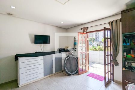 Casa à venda com 191m², 3 quartos e 2 vagasQuarto 1