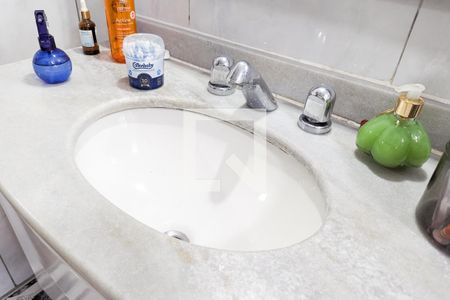 Casa à venda com 191m², 3 quartos e 2 vagasBanheiro da suíte 2