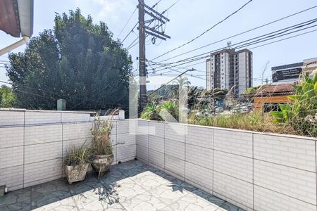 Casa à venda com 191m², 3 quartos e 2 vagasVaranda do quarto 1