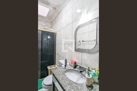 Casa à venda com 191m², 3 quartos e 2 vagasBanheiro da suíte 1