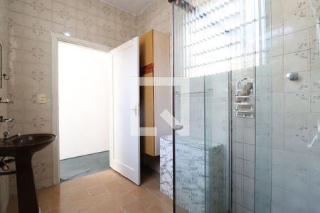 Casa à venda com 200m², 3 quartos e 2 vagasBanheiro