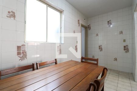 Casa à venda com 200m², 3 quartos e 2 vagasCopa