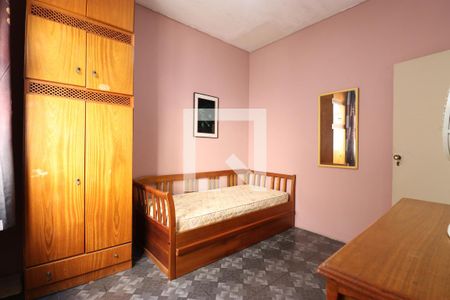 Casa à venda com 200m², 3 quartos e 2 vagasQuarto 2