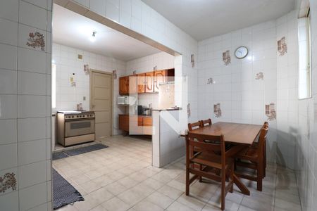 Casa à venda com 200m², 3 quartos e 2 vagasCopa