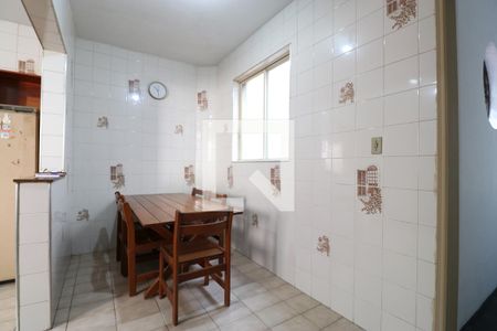Casa à venda com 200m², 3 quartos e 2 vagasCopa