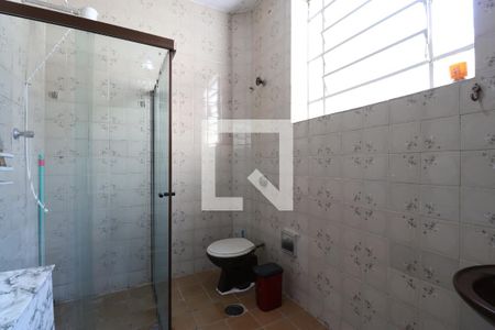 Casa à venda com 200m², 3 quartos e 2 vagasBanheiro