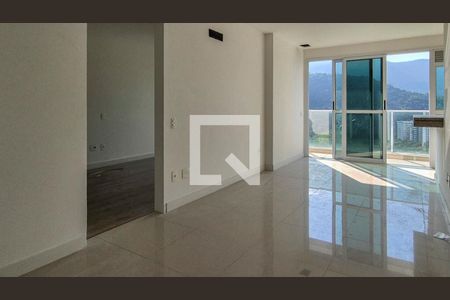 Sala  de apartamento à venda com 2 quartos, 80m² em Barra da Tijuca, Rio de Janeiro