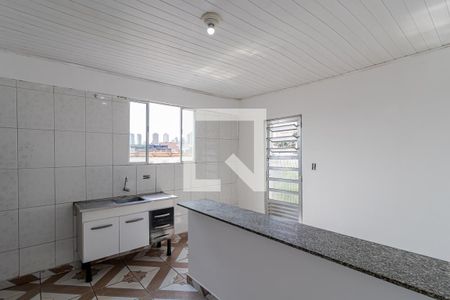 Sala e Cozinha de casa para alugar com 1 quarto, 37m² em Vila Água Funda, São Paulo