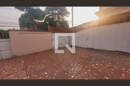 Casa à venda com 225m², 3 quartos e 3 vagasGaragem