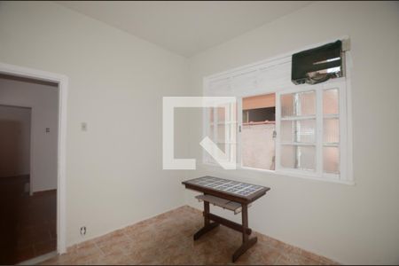 Casa à venda com 225m², 3 quartos e 3 vagasQuarto edícula 