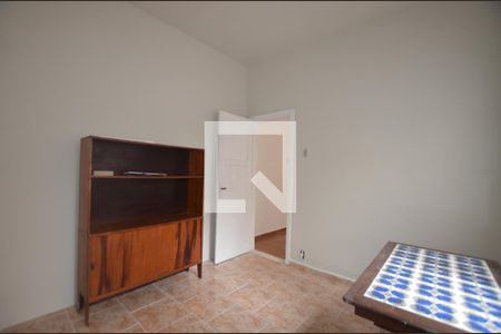 Casa à venda com 225m², 3 quartos e 3 vagasQuarto edícula 