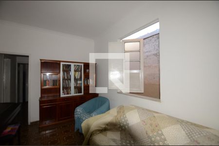 Sala de casa à venda com 3 quartos, 225m² em Vista Alegre, Rio de Janeiro