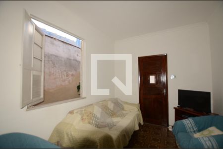 Sala de casa à venda com 3 quartos, 225m² em Vista Alegre, Rio de Janeiro