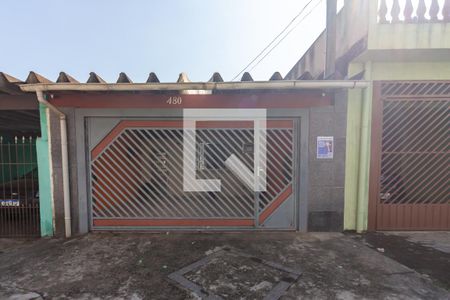 Casa à venda com 125m², 3 quartos e 2 vagas Casa à venda com 125m², 3 quartos e 2 vagasFachada