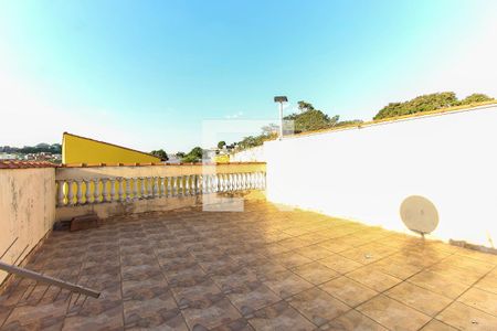 Casa à venda com 200m², 3 quartos e 2 vagasVaranda Casa 1