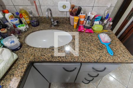 Casa à venda com 200m², 3 quartos e 2 vagasBanheiro Casa 1