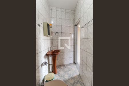 Casa à venda com 200m², 3 quartos e 2 vagasBanheiro de Serviço Casa 2