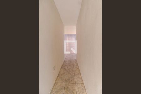 Casa à venda com 200m², 3 quartos e 2 vagasCorredor Casa 2