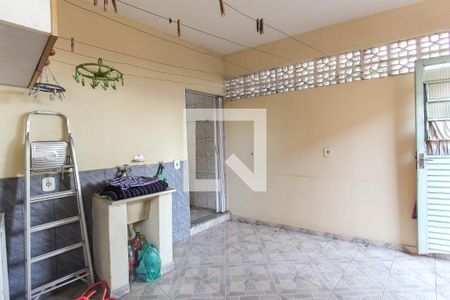 Casa à venda com 200m², 3 quartos e 2 vagasÁrea de Serviço Casa 2