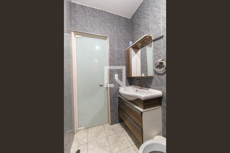 Casa à venda com 200m², 3 quartos e 2 vagasBanheiro Casa 2