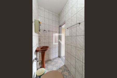 Casa à venda com 200m², 3 quartos e 2 vagasBanheiro de Serviço Casa 2