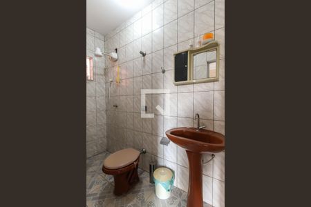 Casa à venda com 200m², 3 quartos e 2 vagasBanheiro de Serviço Casa 2