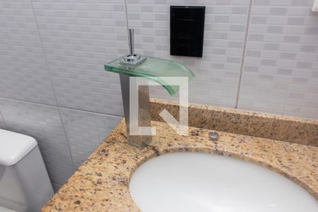 Casa à venda com 88m², 2 quartos e 2 vagas Casa à venda com 88m², 2 quartos e 2 vagasBanheiro 2 (suíte) - detalhe