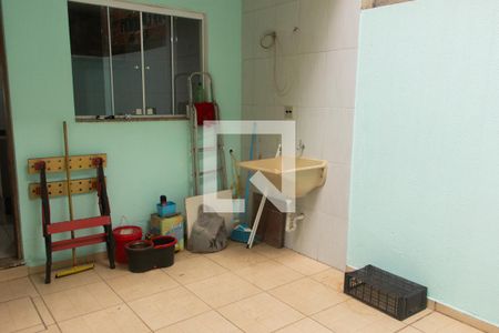 Casa à venda com 88m², 2 quartos e 2 vagas Casa à venda com 88m², 2 quartos e 2 vagasÁrea de Serviço