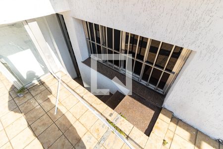 Casa à venda com 250m², 5 quartos e 2 vagasEscada