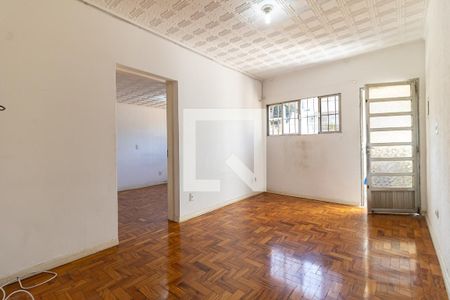 Sala de casa à venda com 5 quartos, 250m² em Vila Moraes, São Paulo